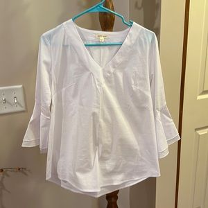 Jennifer & Grace Bell Sleeved V-Neck Blouse